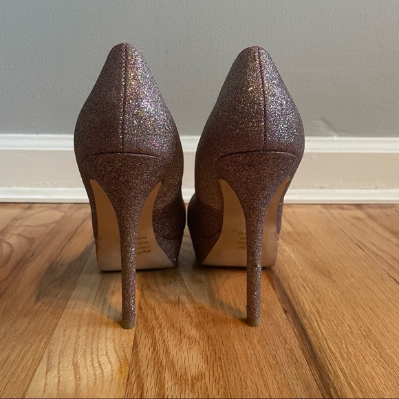 Pink/purple sparkly heels - Picture 3 of 5